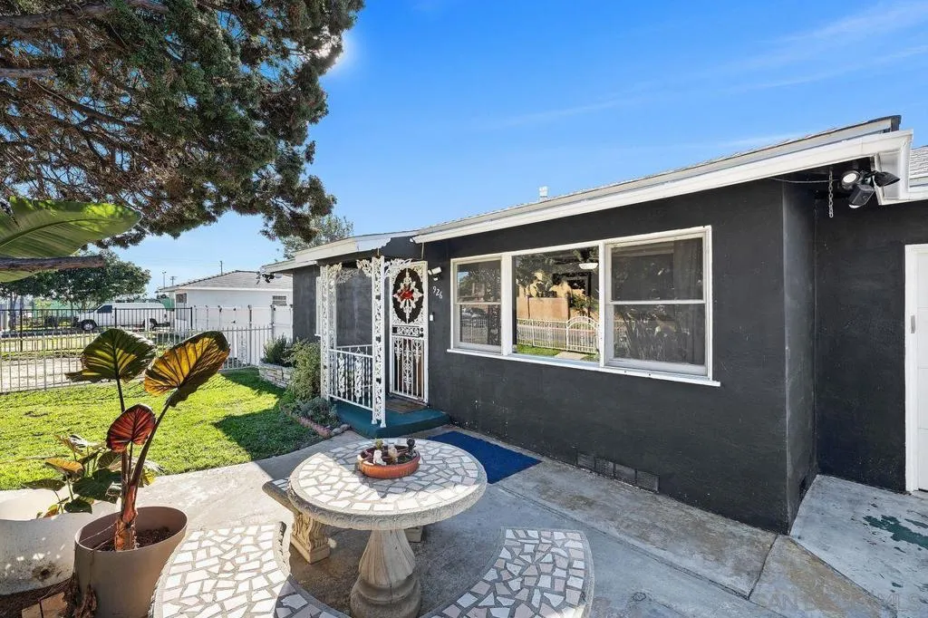 926 S 61st Street, San Diego, California 92114 home-pic-7